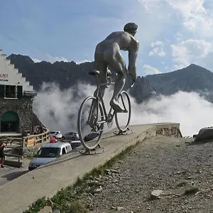 https://gite-la-litbere.midi-pyreneeshotels.com
